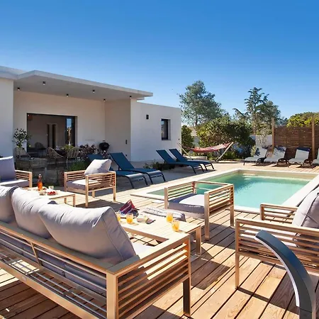 Casavostra Piscine Bbq Petanque A 5km De La De Sable De Calvi Villa *